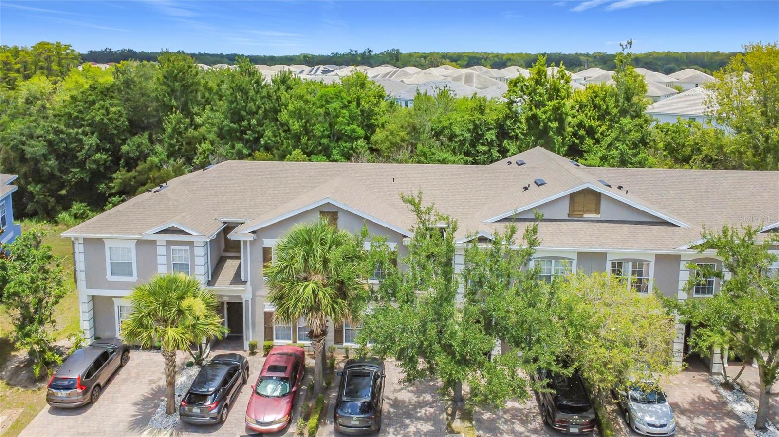 2394 Caravelle Cir Property Photo 6