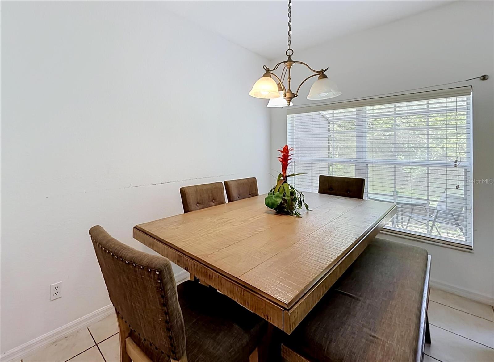 2394 Caravelle Cir Property Photo 22
