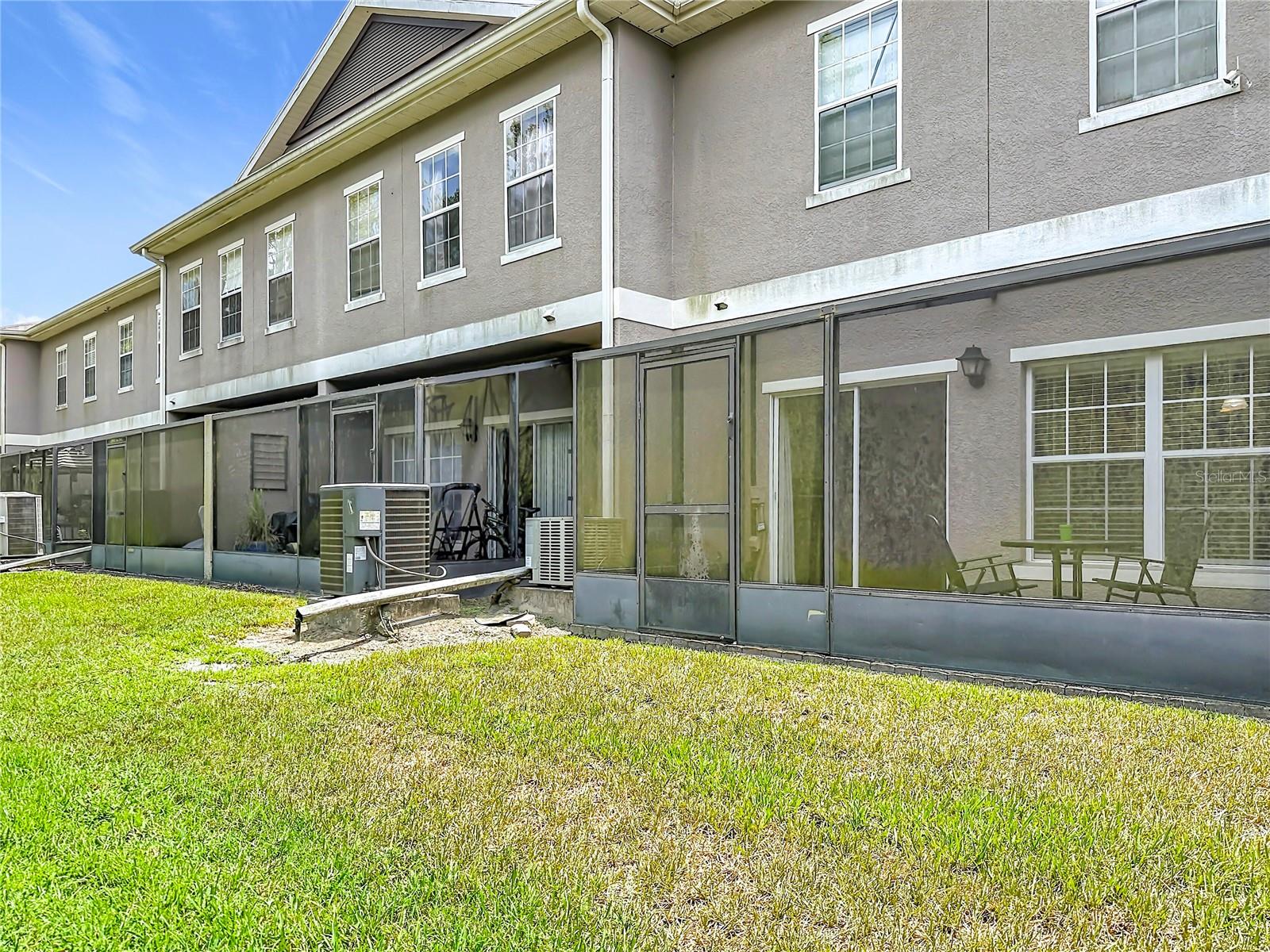 2394 Caravelle Cir Property Photo 47