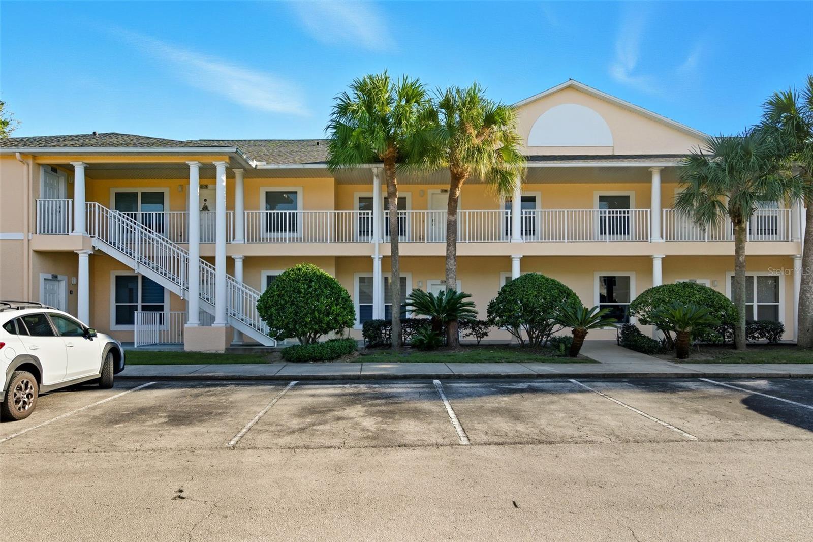 3119 SUN LAKE CT #B Property Photo 1