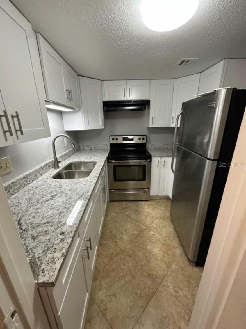 4149 S Semoran Blvd #17 Property Photo 4