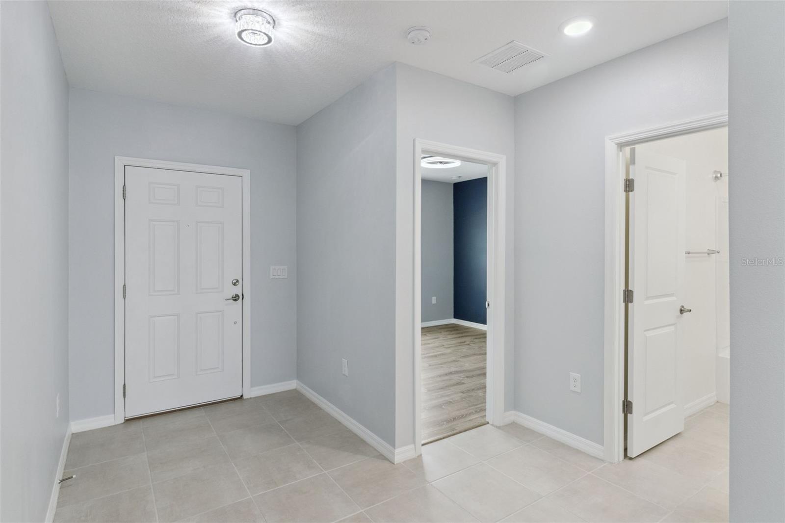 309 Citrine Loop Property Photo 9