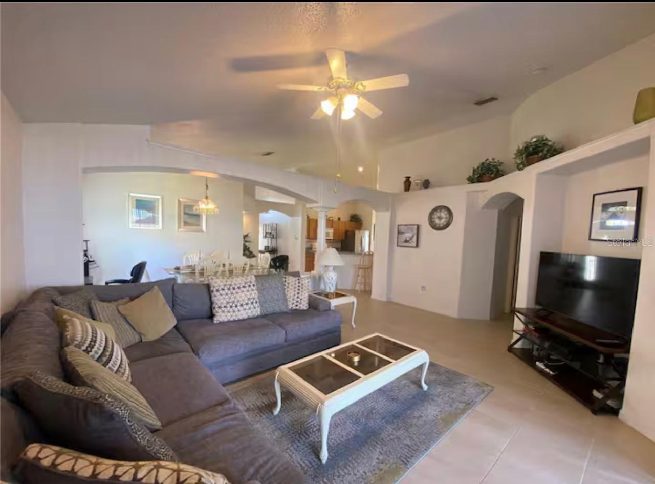 622 Eagle Pointe S Property Photo 6