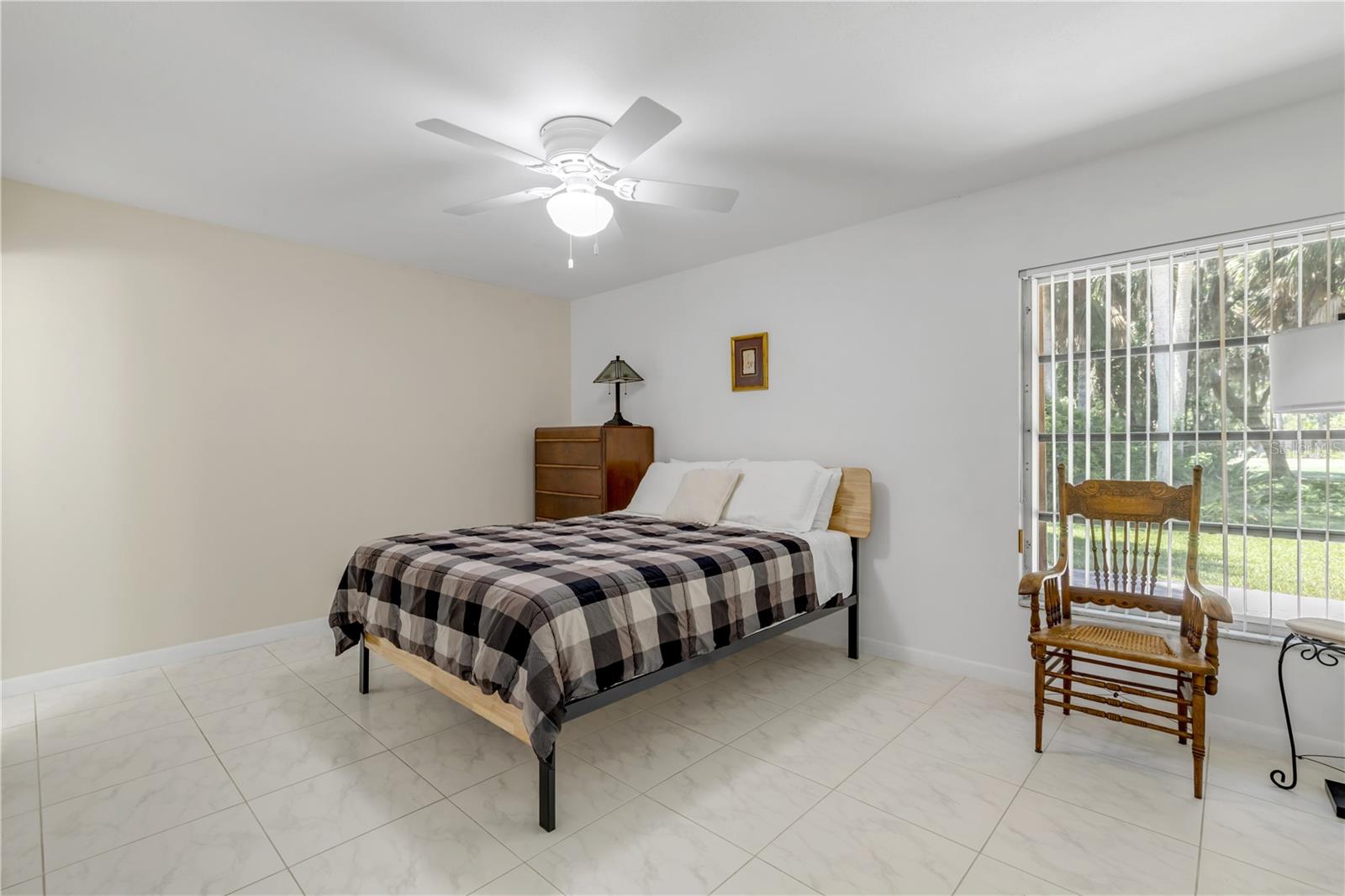 19 Crompton Pl Property Photo 16