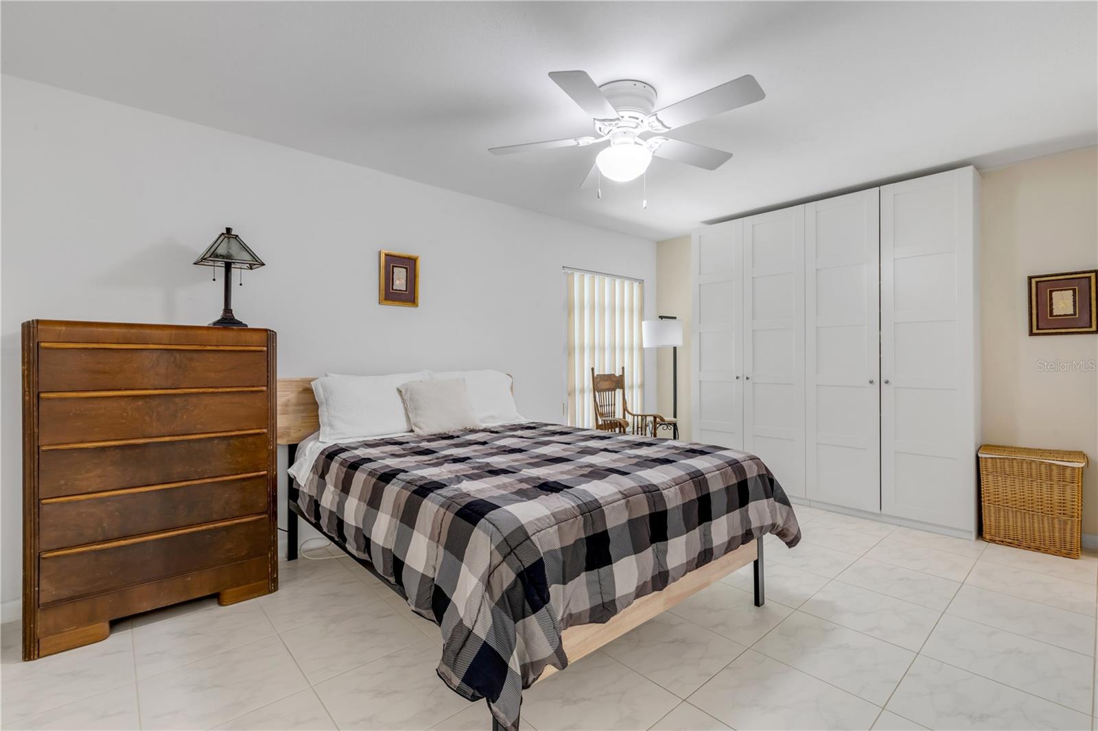 19 Crompton Pl Property Photo 17