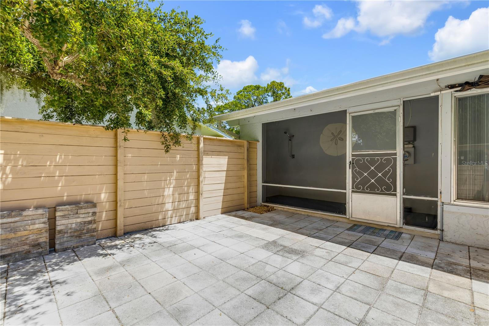 19 Crompton Pl Property Photo 25