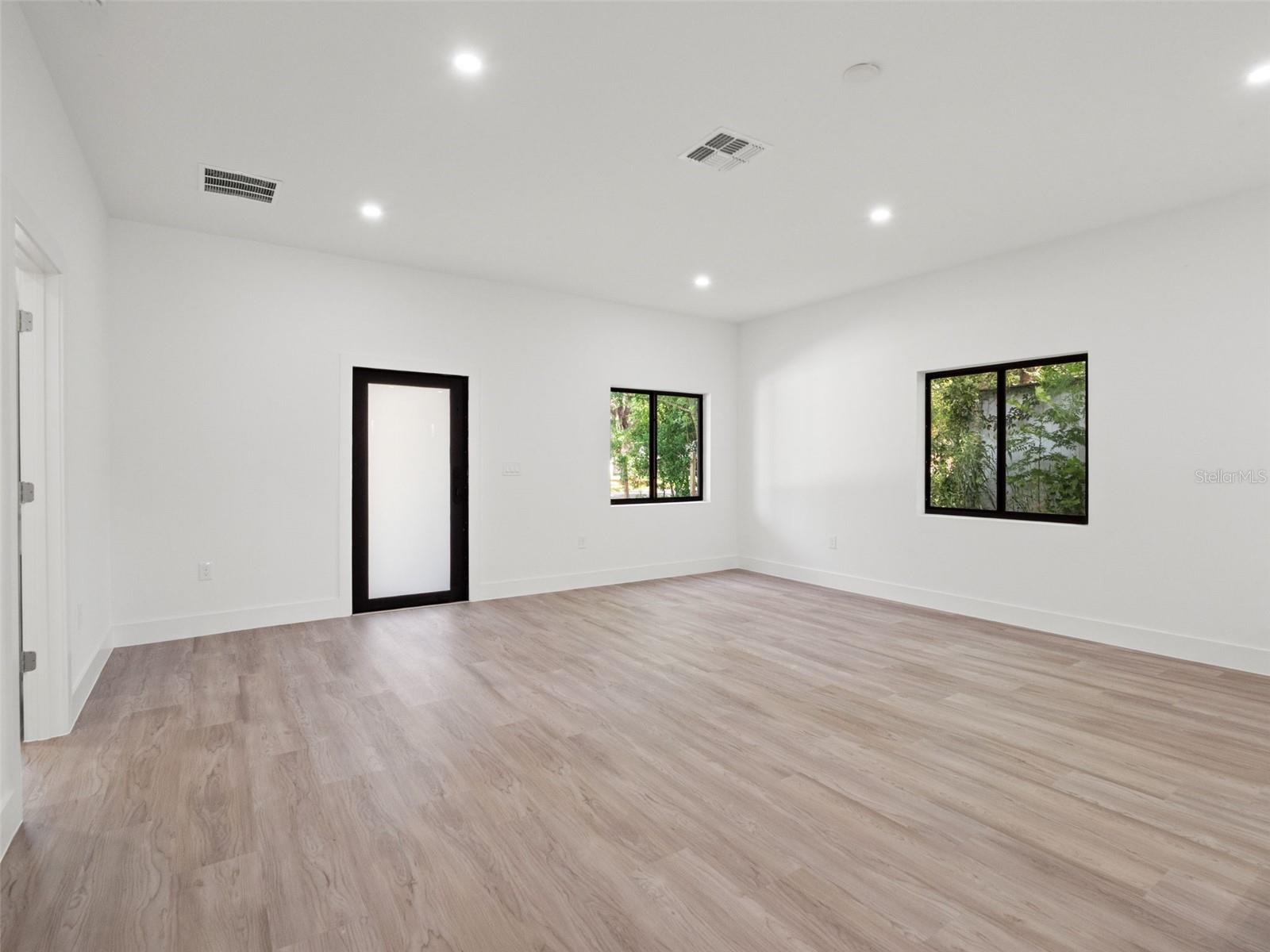 497 Ocean Ave Property Photo 8
