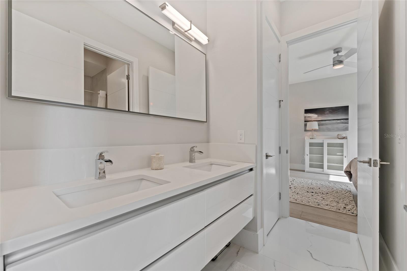 6159 Harbour Town Ct Property Photo 25