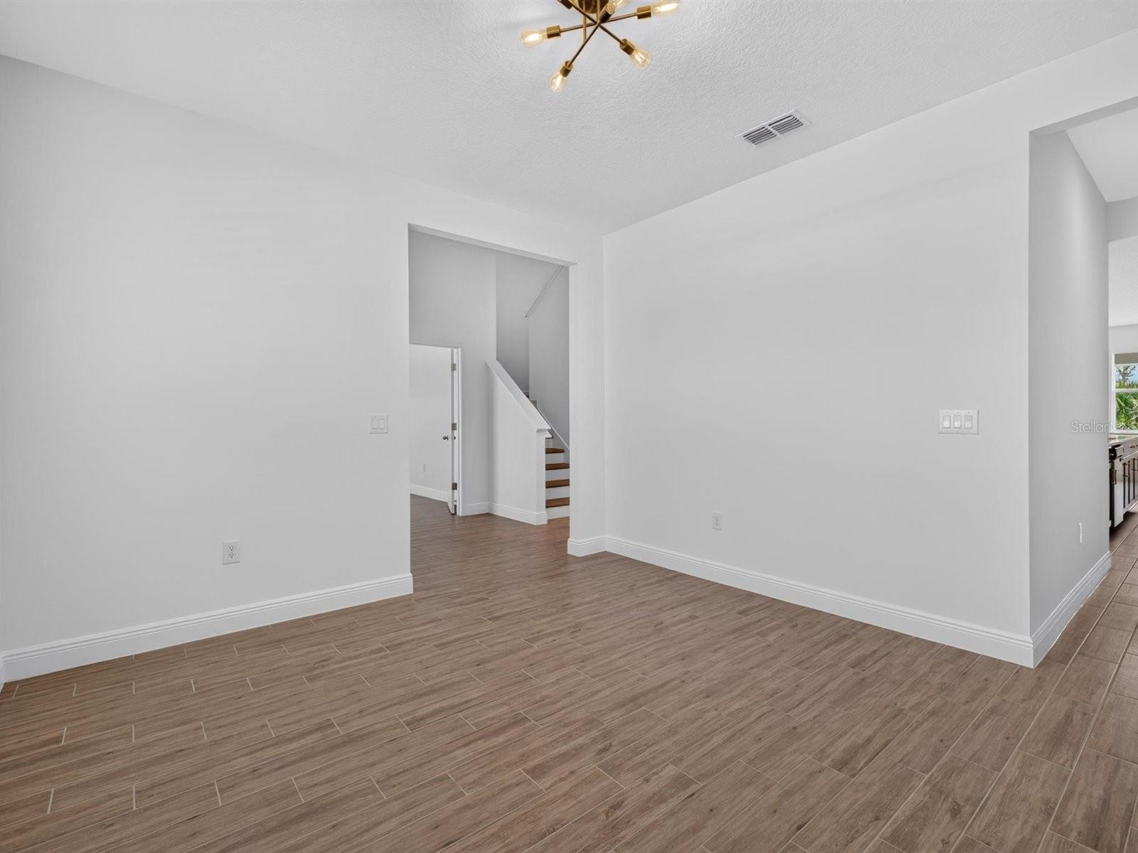 603 Avila Pl Property Photo 22