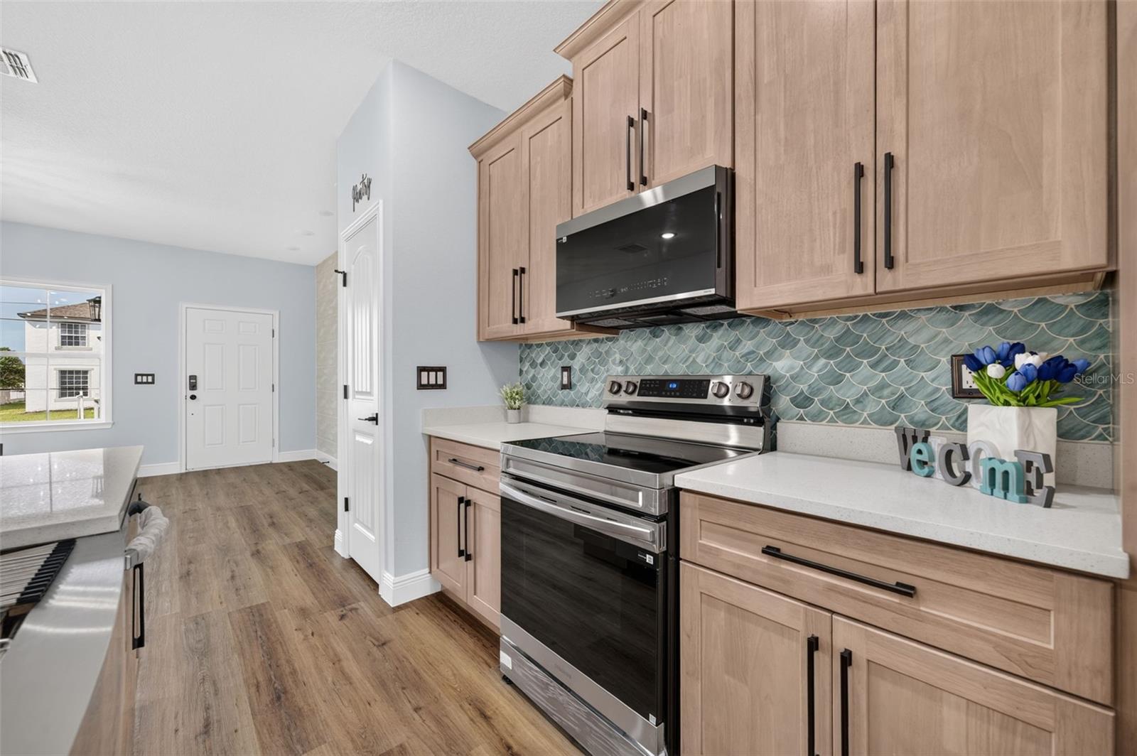 1854 Superior Ct Property Photo 16