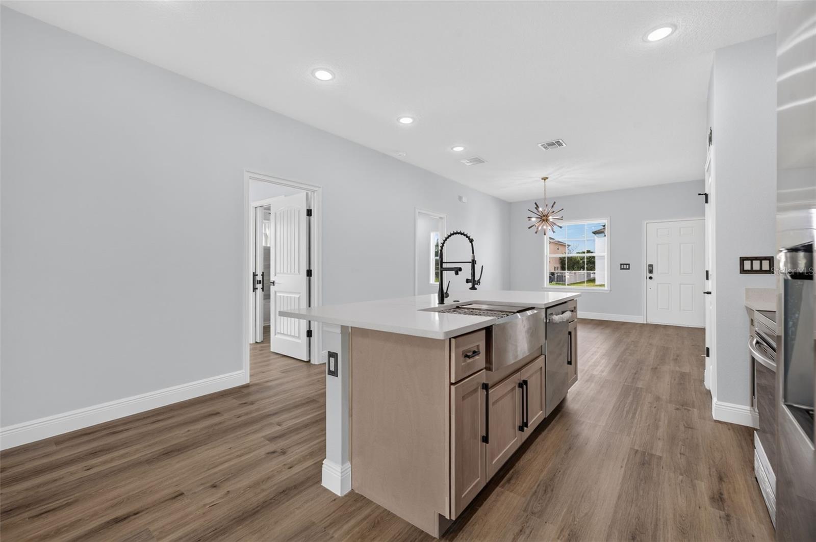 1854 Superior Ct Property Photo 17