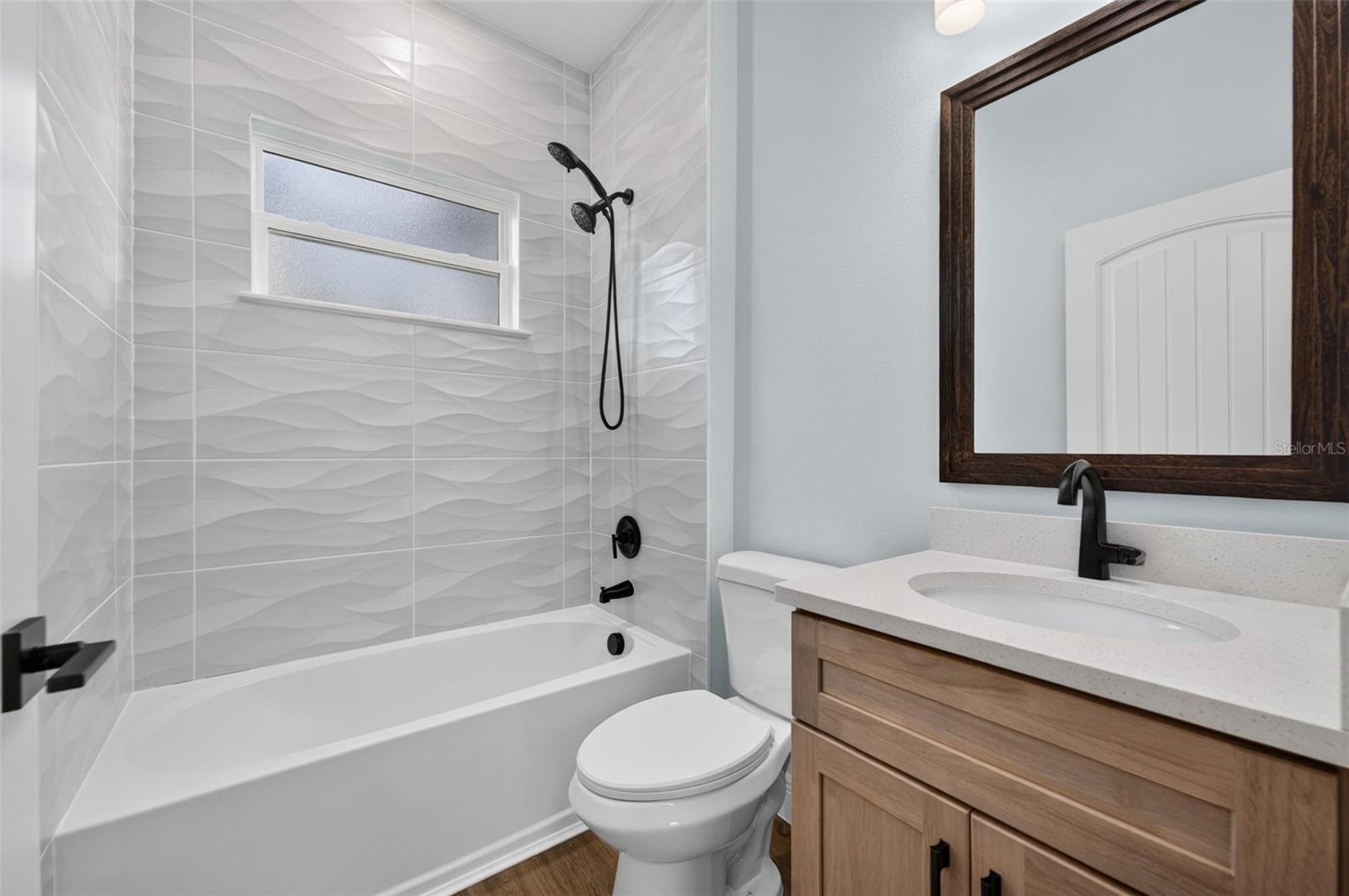 1854 Superior Ct Property Photo 28