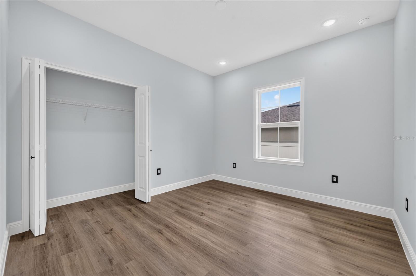1854 Superior Ct Property Photo 32