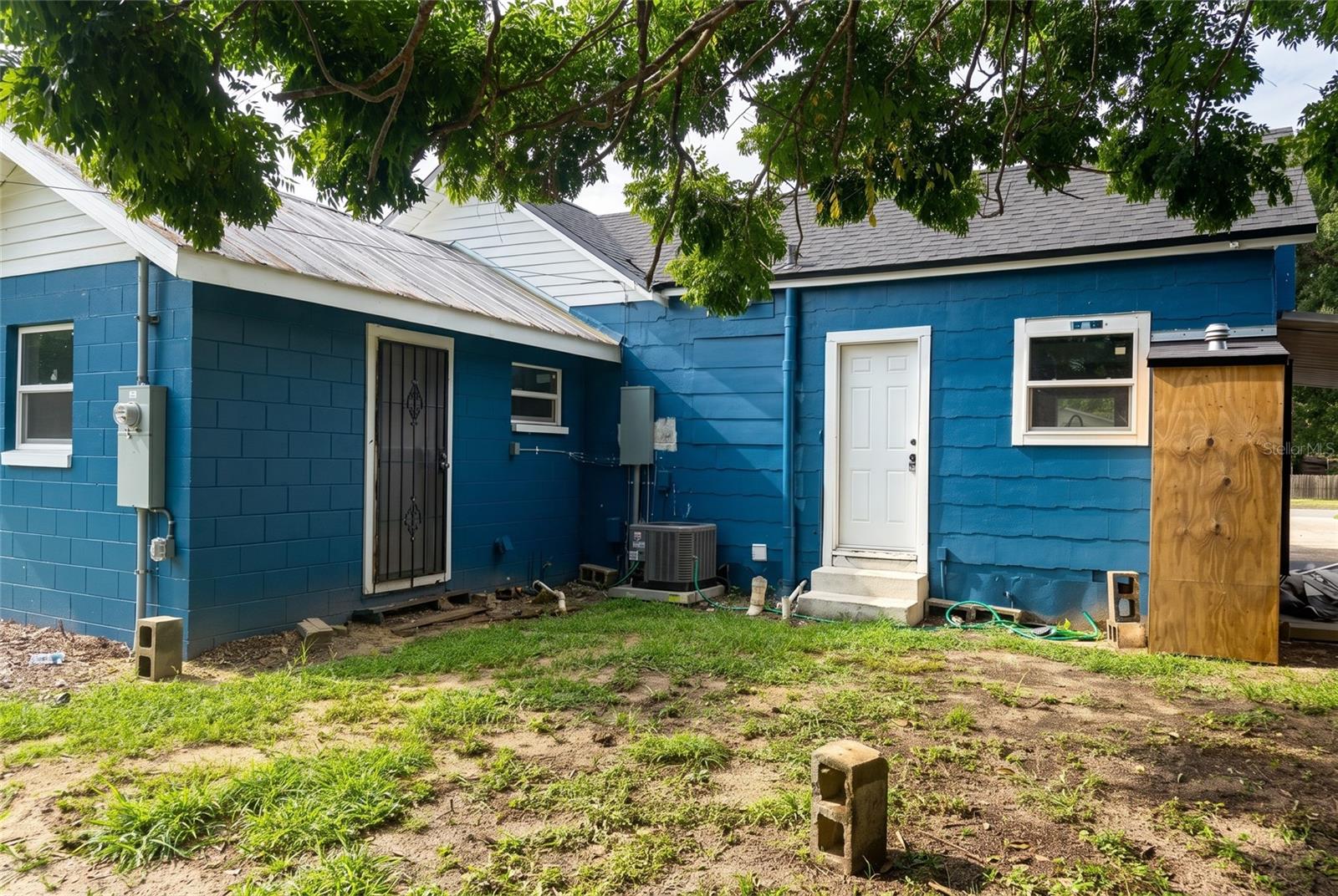 520 E Juanita St St Property Photo 6