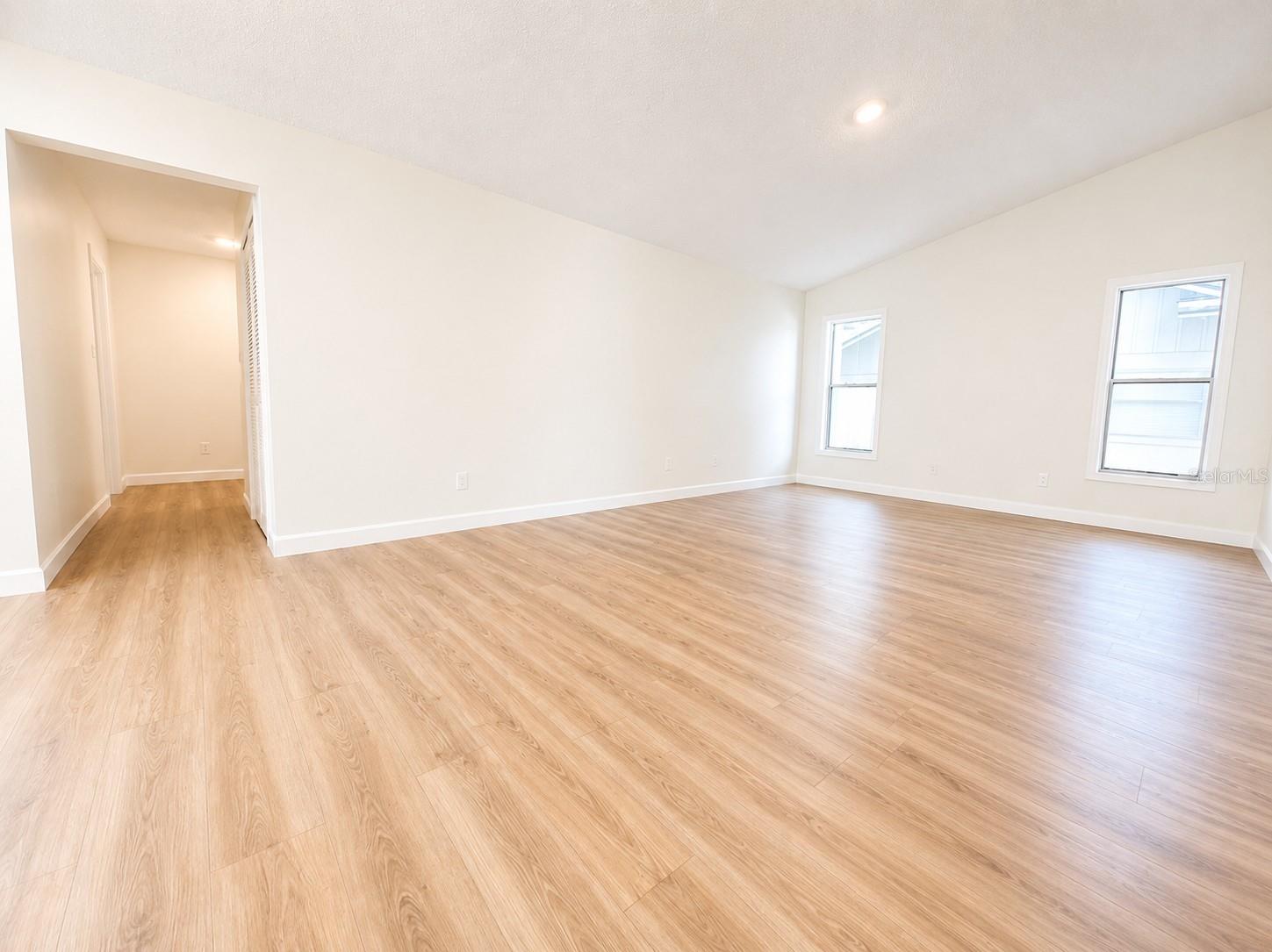 324 Ringwood Cir Property Photo 20