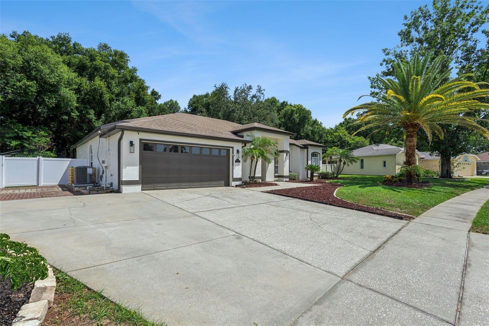 16413 Arrowhead Trl Property Photo 2