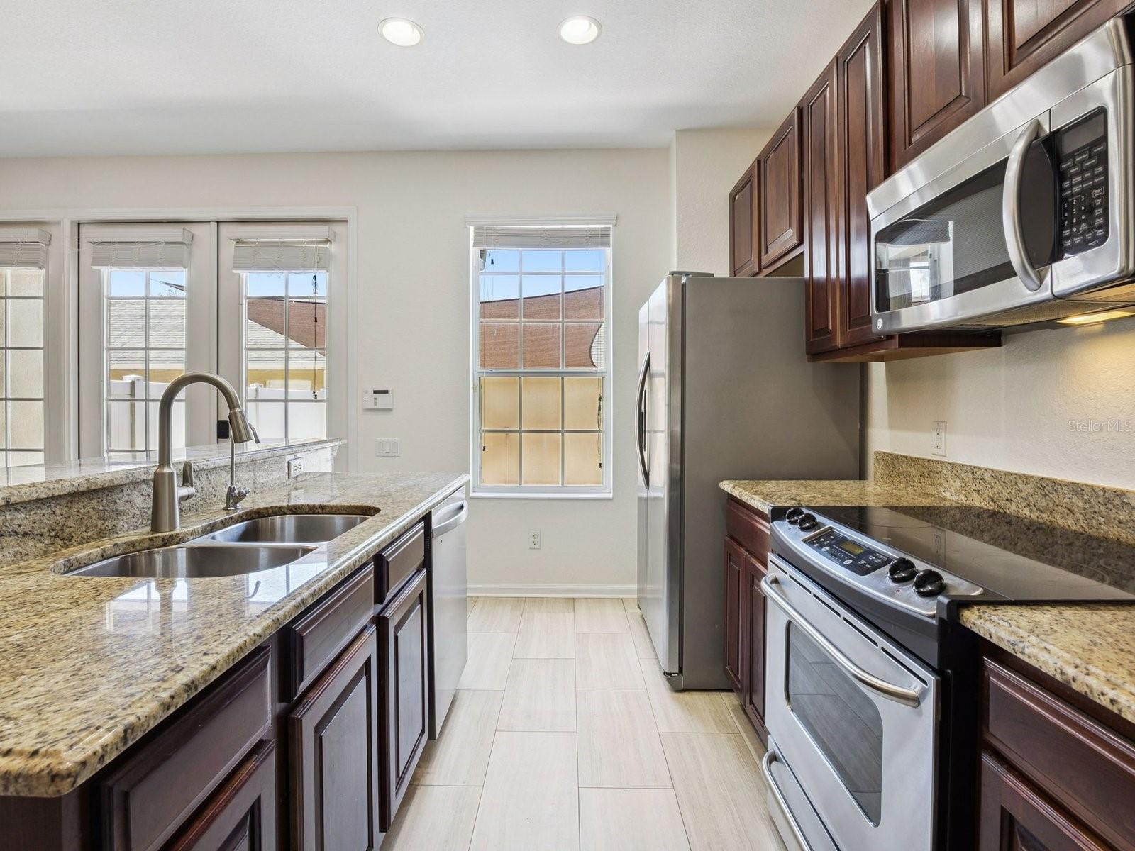 7712 Fordson Ln Property Photo 12