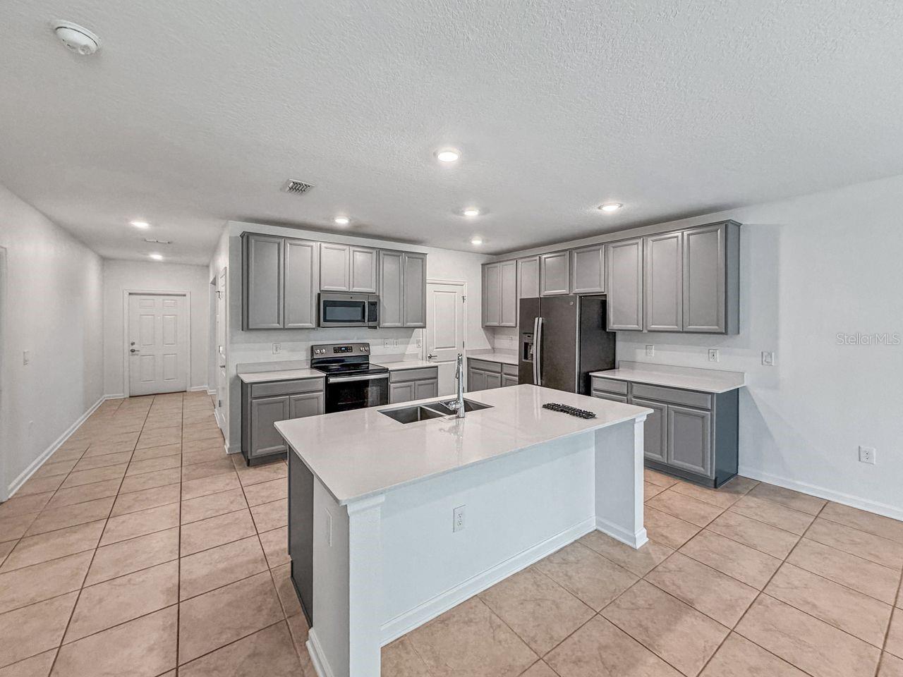 4459 Tahoe Cir Property Photo 13