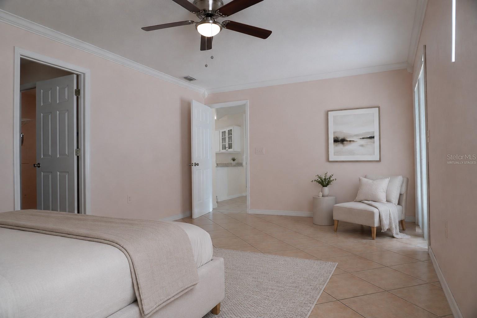 11130 Fountain Lake Blvd Property Photo 18