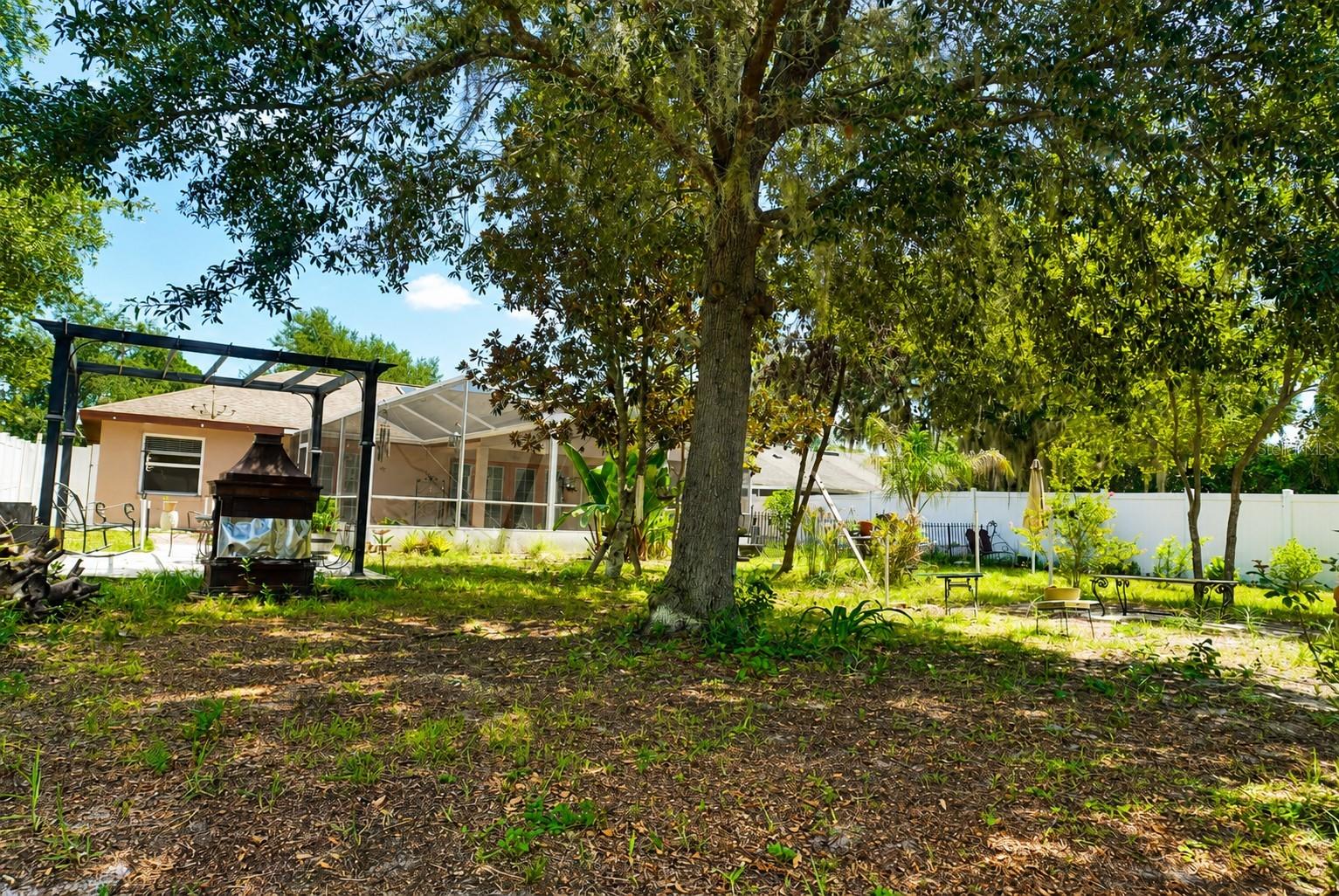 11130 Fountain Lake Blvd Property Photo 47