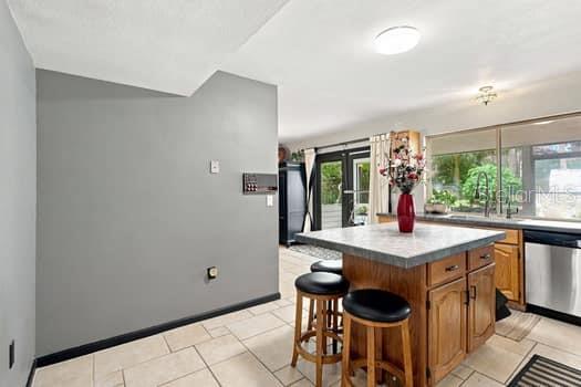 1637 Gran Via Property Photo 9