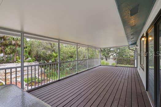 1637 Gran Via Property Photo 20