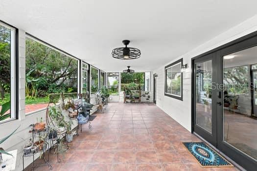 1637 Gran Via Property Photo 25