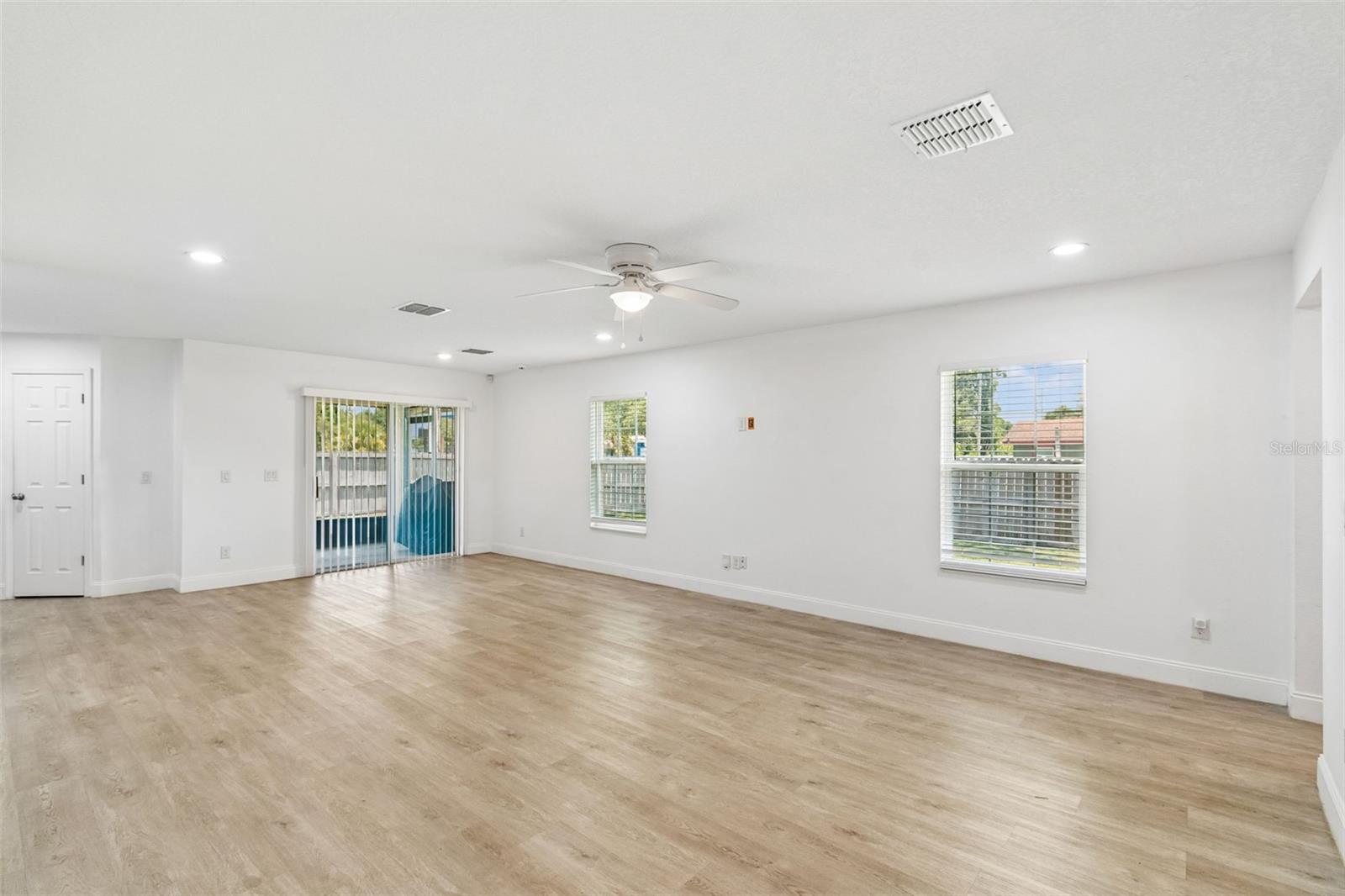 5101 Lanette St Property Photo 8