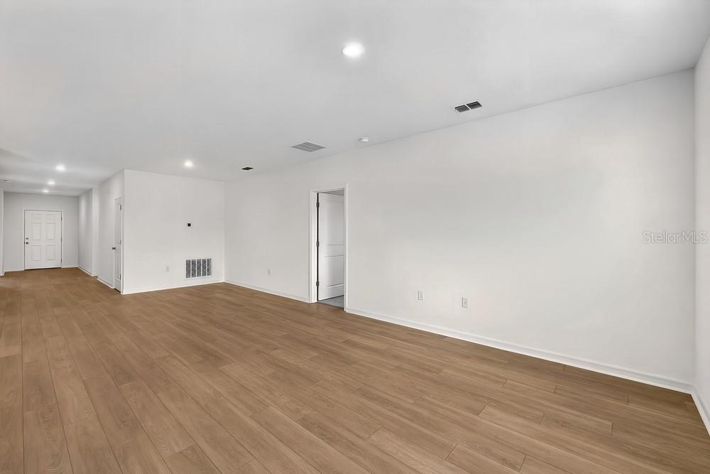 224 Streamwater Way Property Photo 10