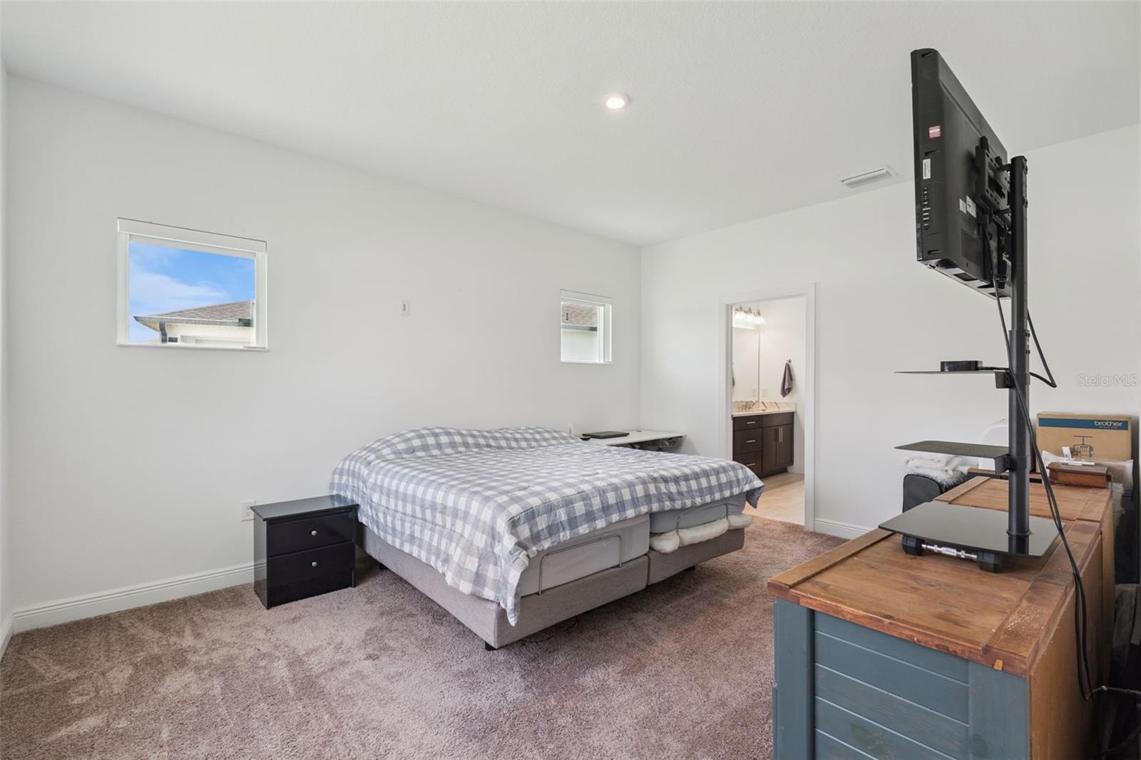5785 Wallis Ln Property Photo 16