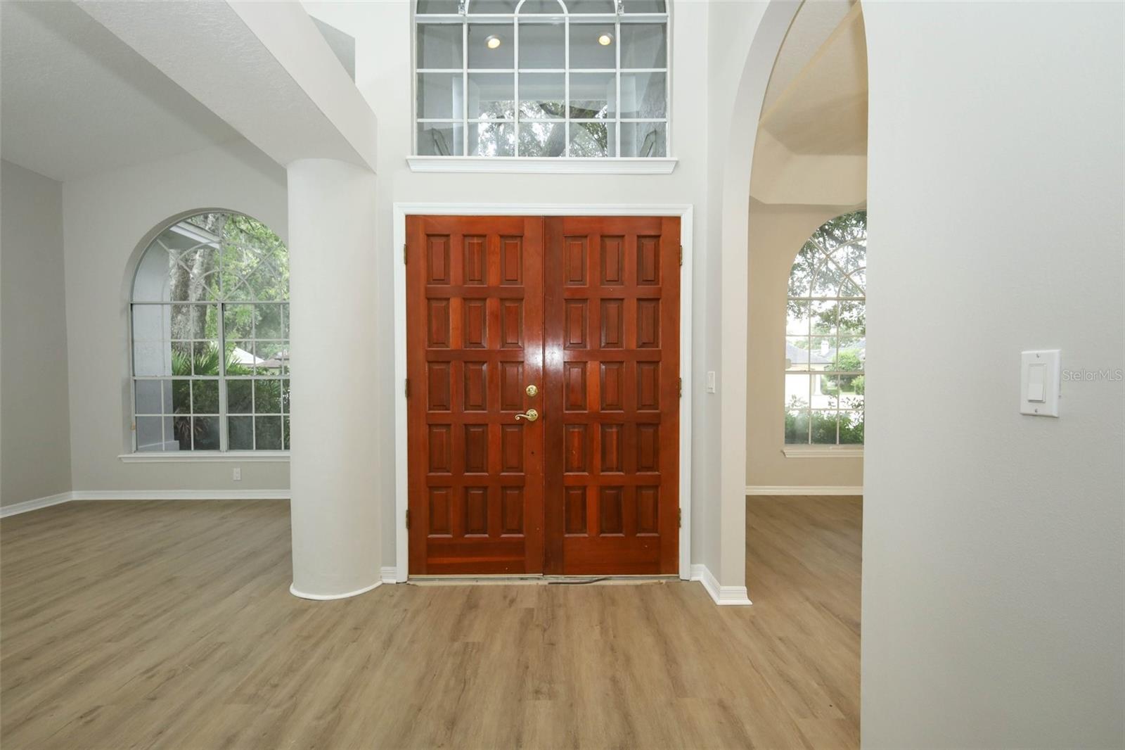 2357 Chantilly Ter Property Photo 5