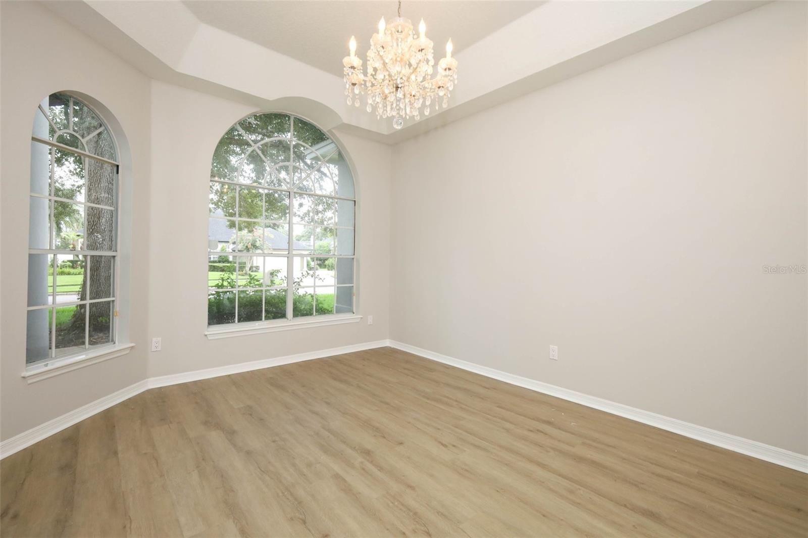 2357 Chantilly Ter Property Photo 9