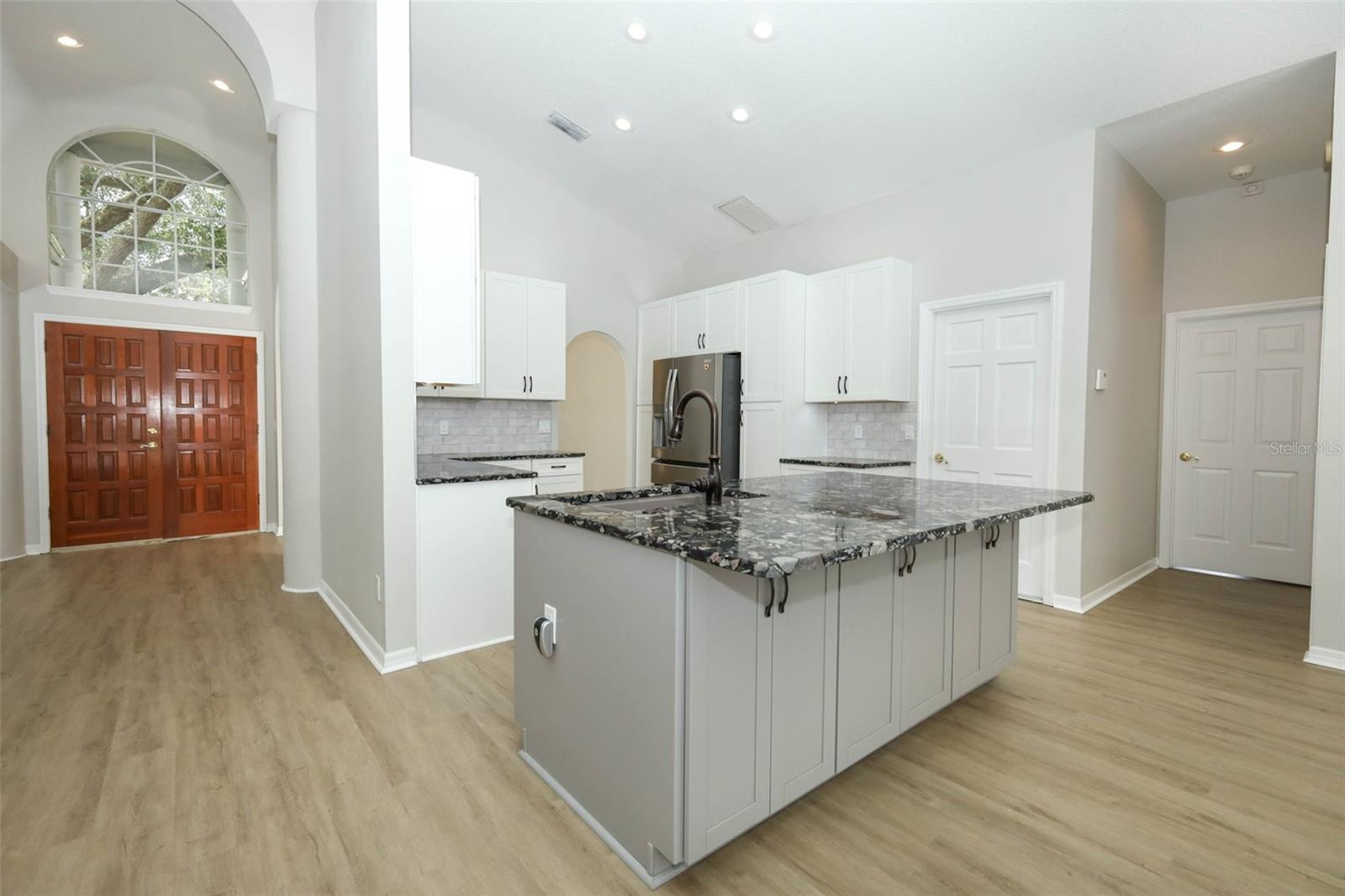 2357 Chantilly Ter Property Photo 12