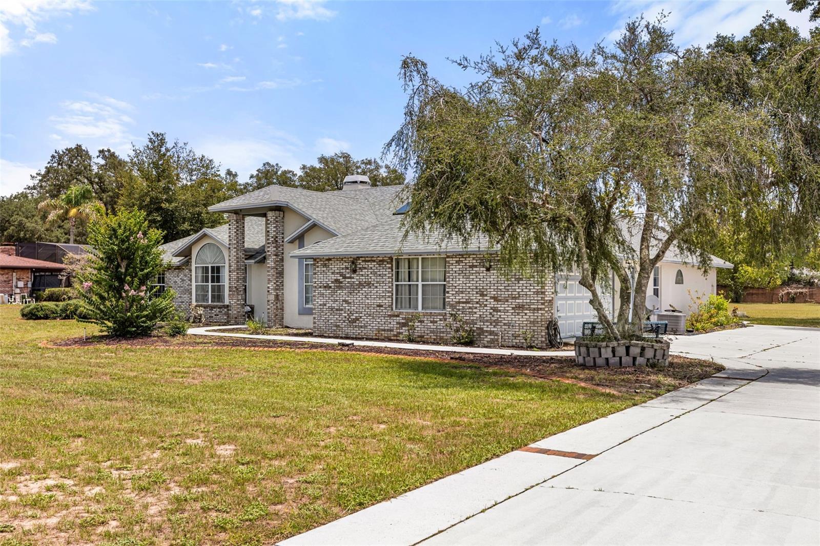 6231 Albeth Rd Property Photo 3