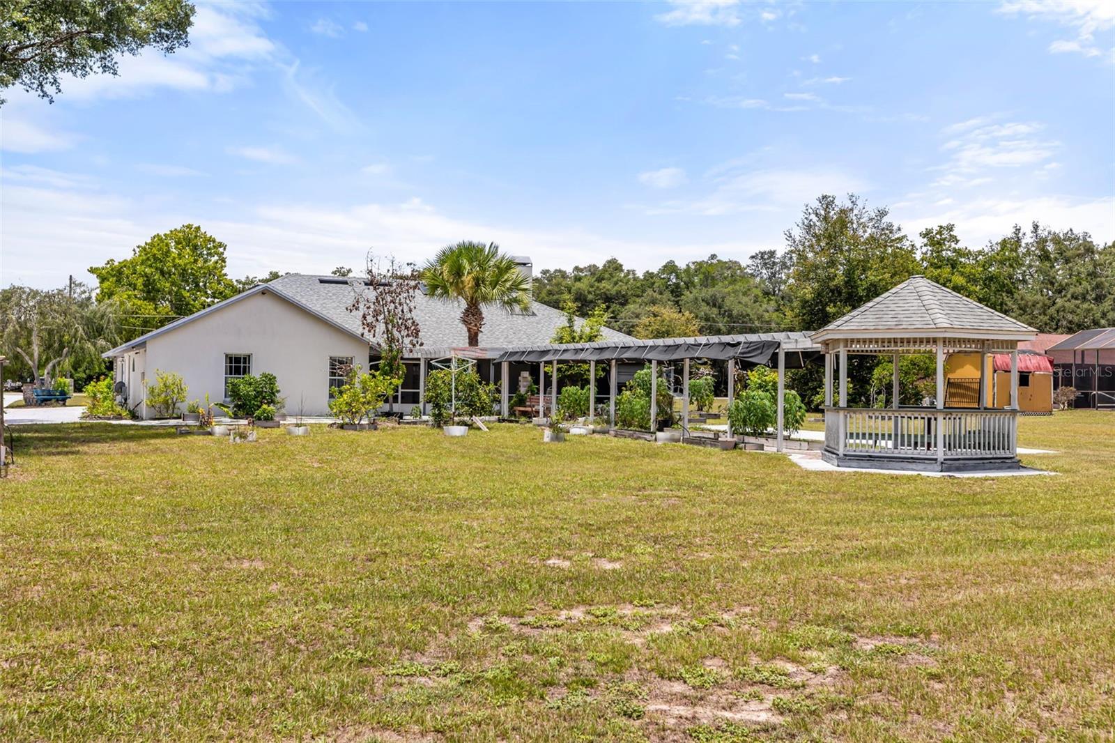 6231 Albeth Rd Property Photo 4