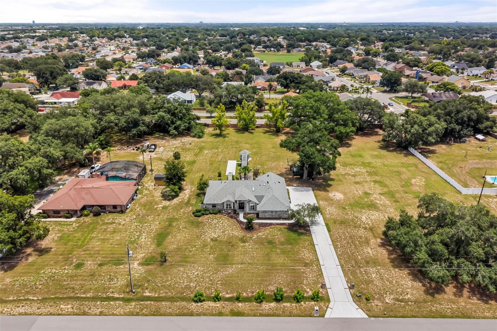 6231 Albeth Rd Property Photo 7