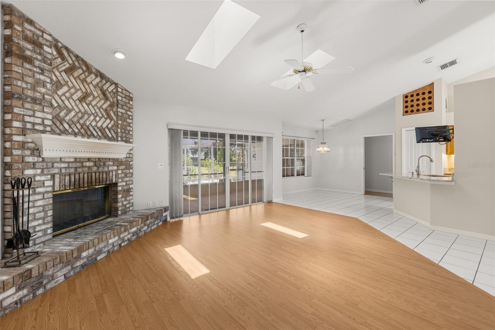 6231 Albeth Rd Property Photo 10