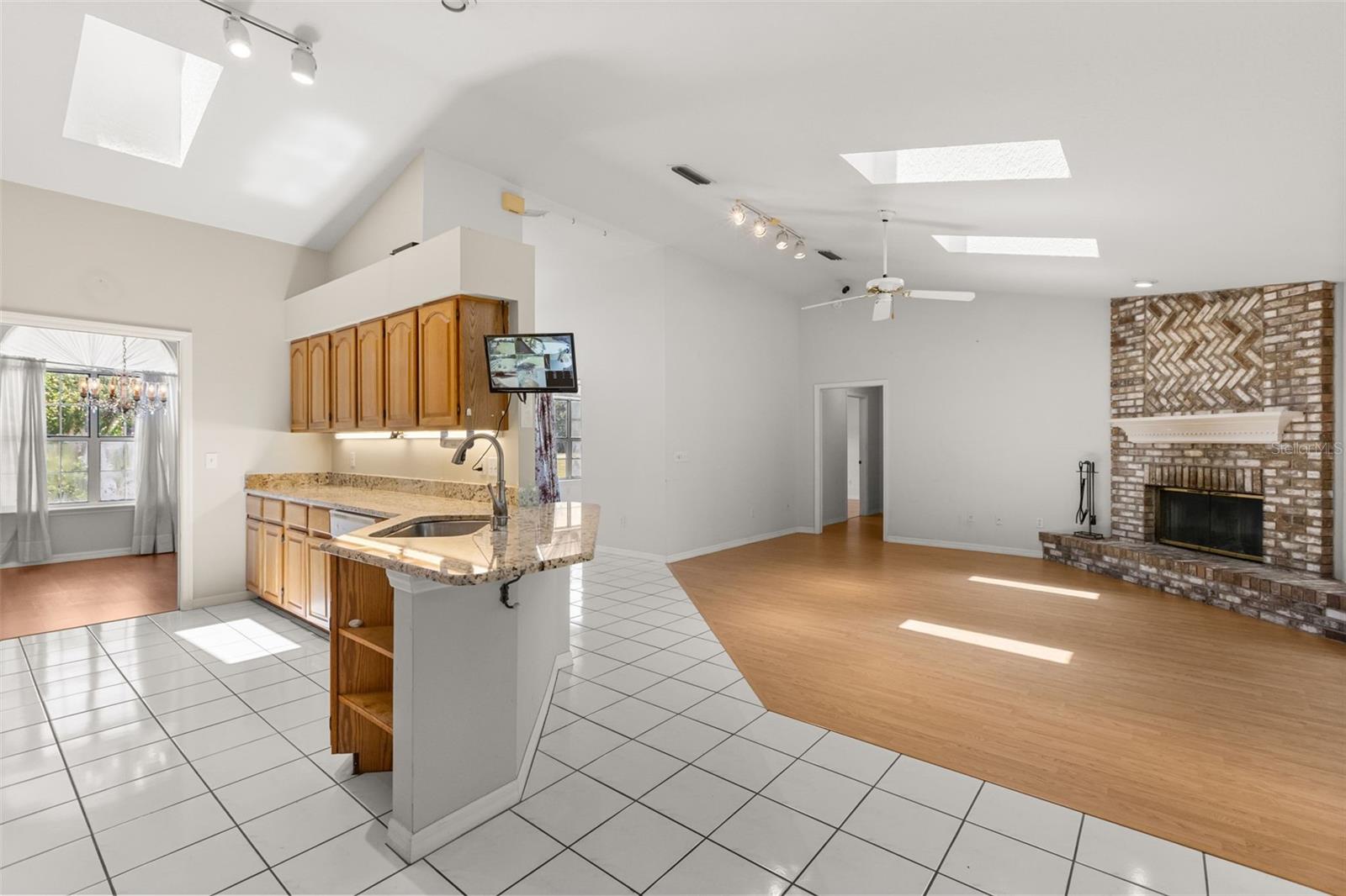 6231 Albeth Rd Property Photo 13