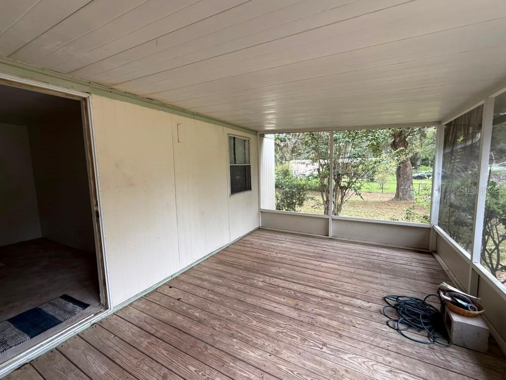 27416 Walnut Ave Property Photo 7