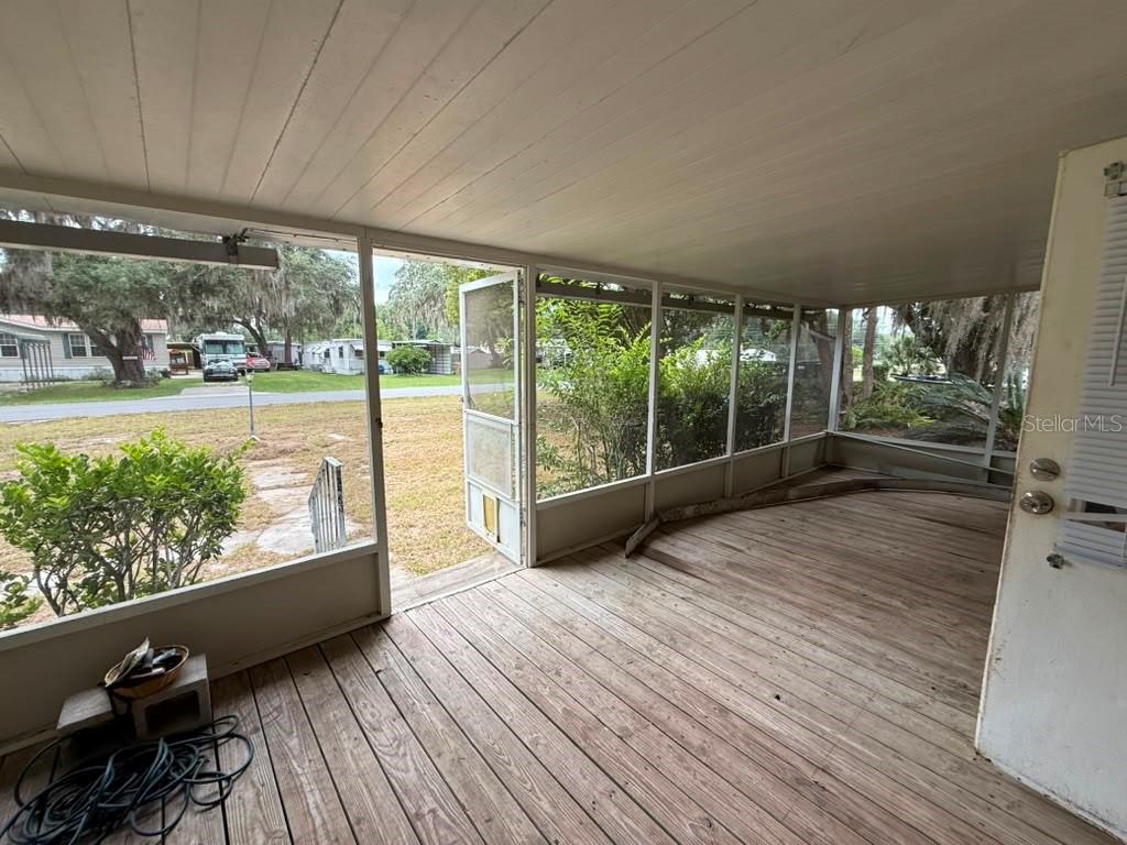 27416 Walnut Ave Property Photo 8