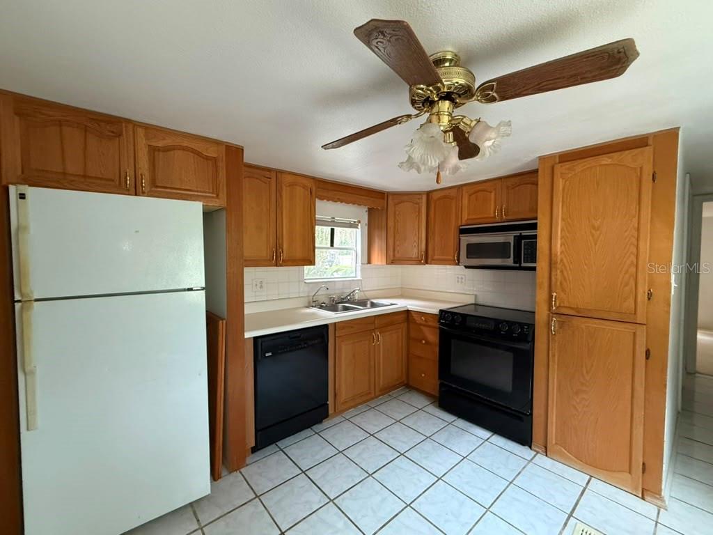 27416 Walnut Ave Property Photo 15