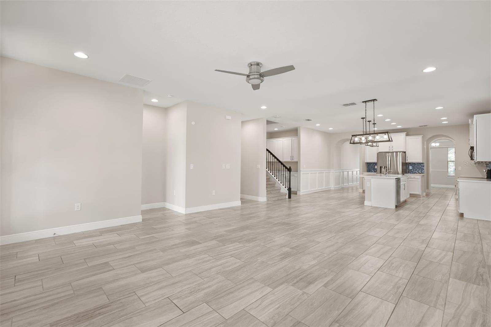 9561 Waterway Passage Dr Property Photo 8