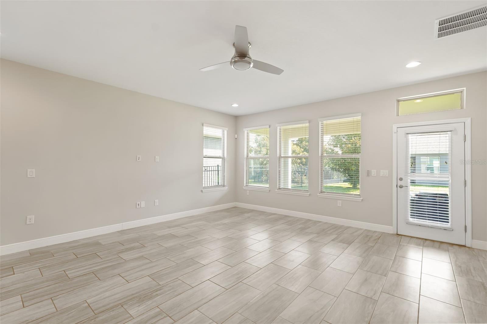 9561 Waterway Passage Dr Property Photo 9