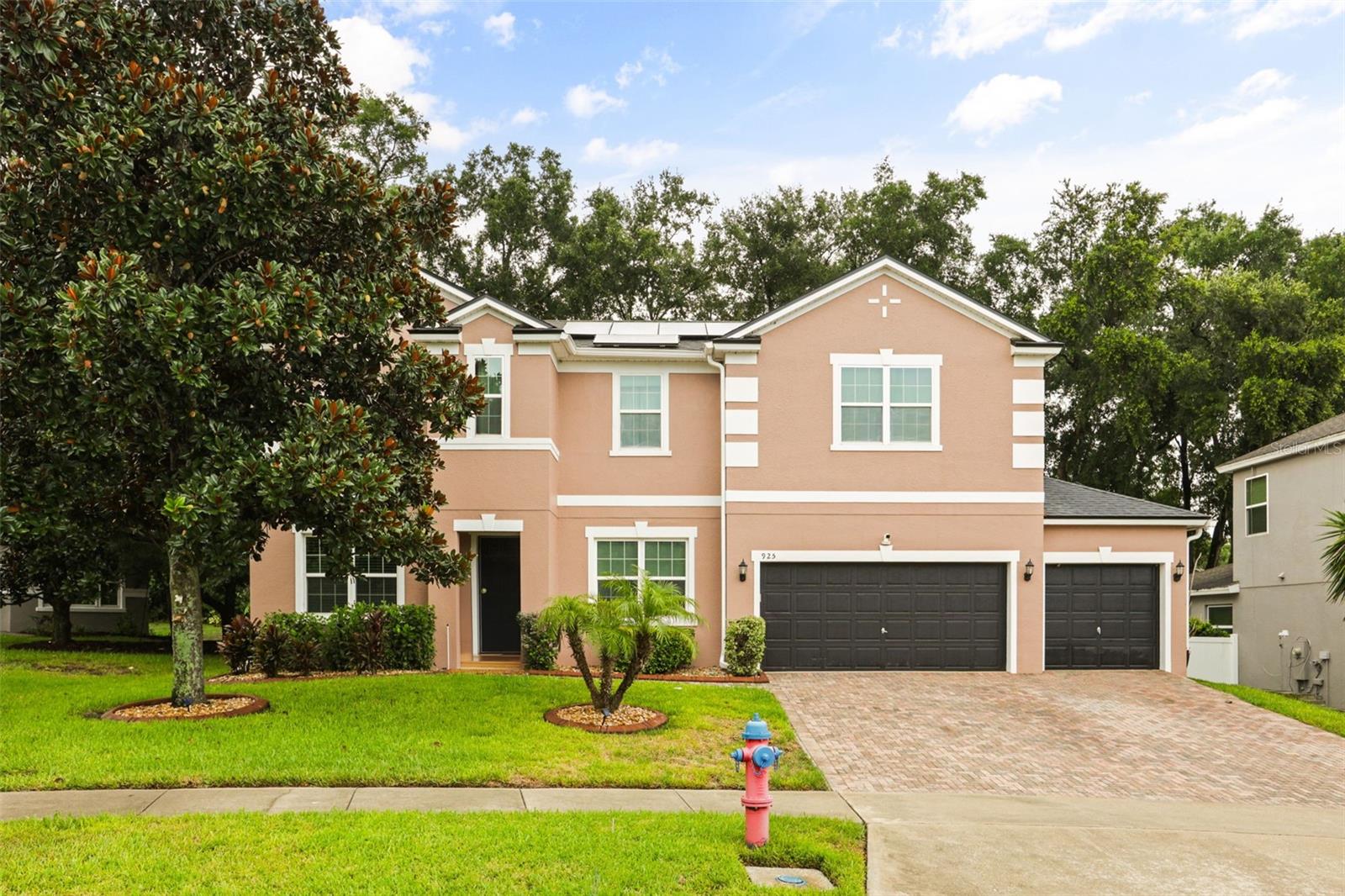 925 COUNTS CREST CIR Property Photo 1