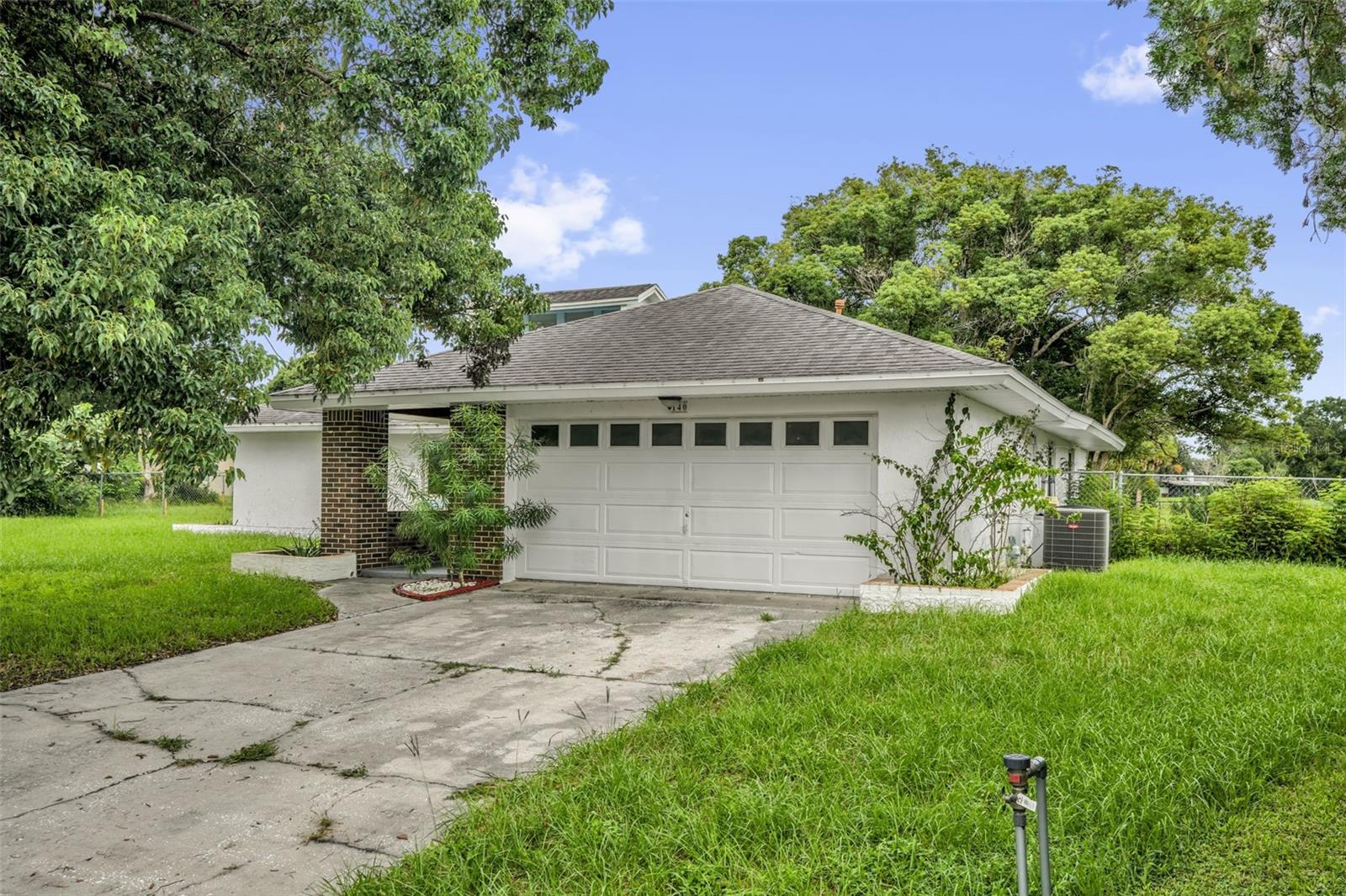 140 FAIRWAY TEN DR Property Photo 1