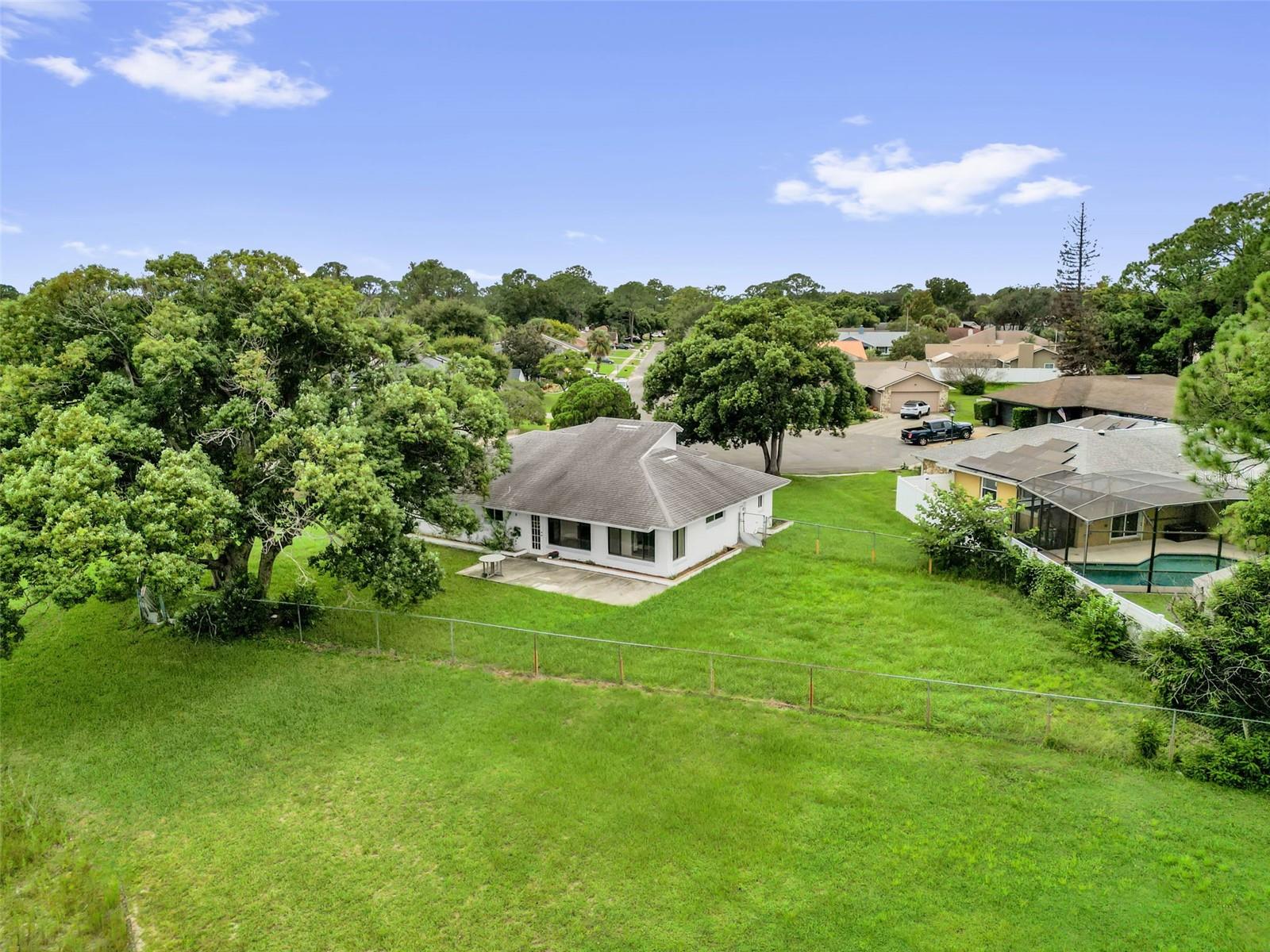 140 Fairway Ten Dr Property Photo 25