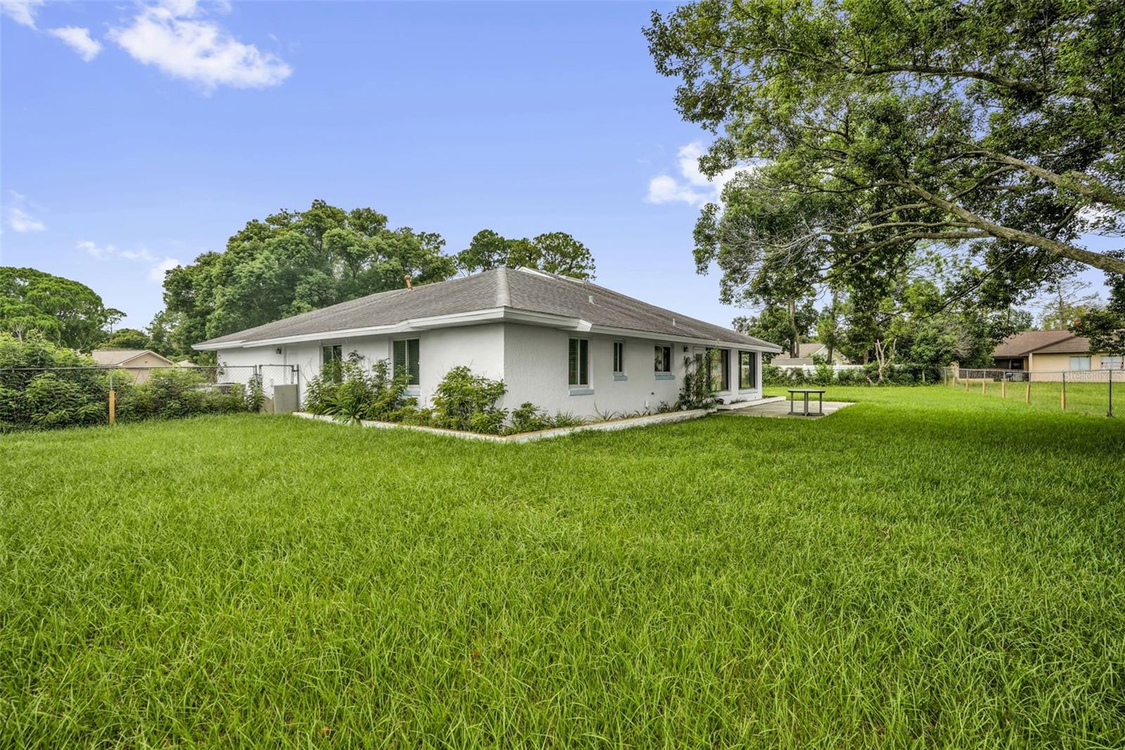 140 Fairway Ten Dr Property Photo 32