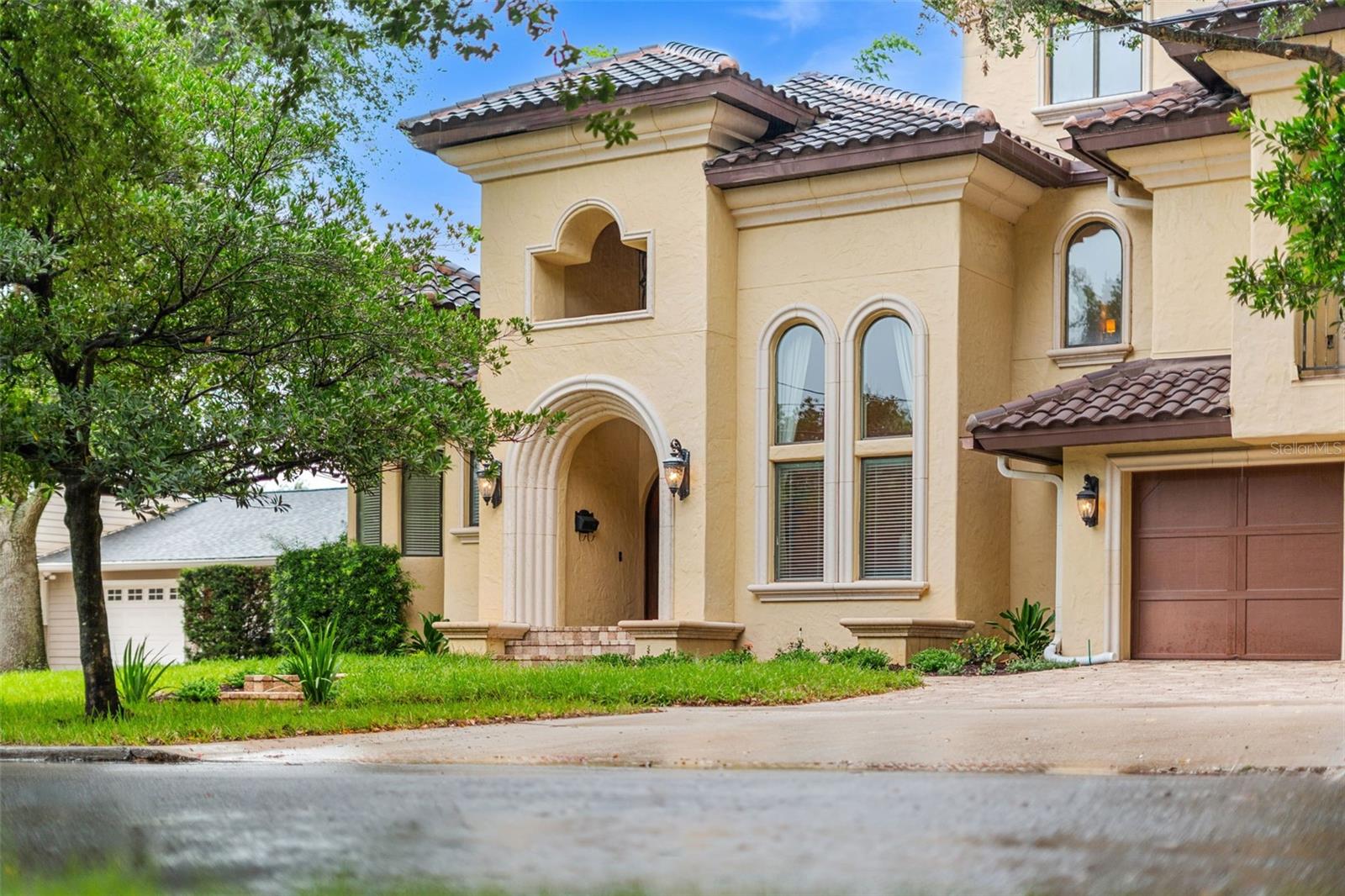 O6426052 Property Photo 3