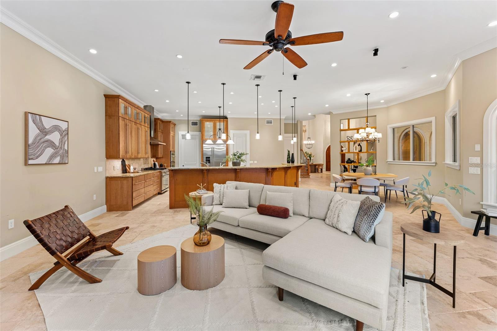 O6426052 Property Photo 21