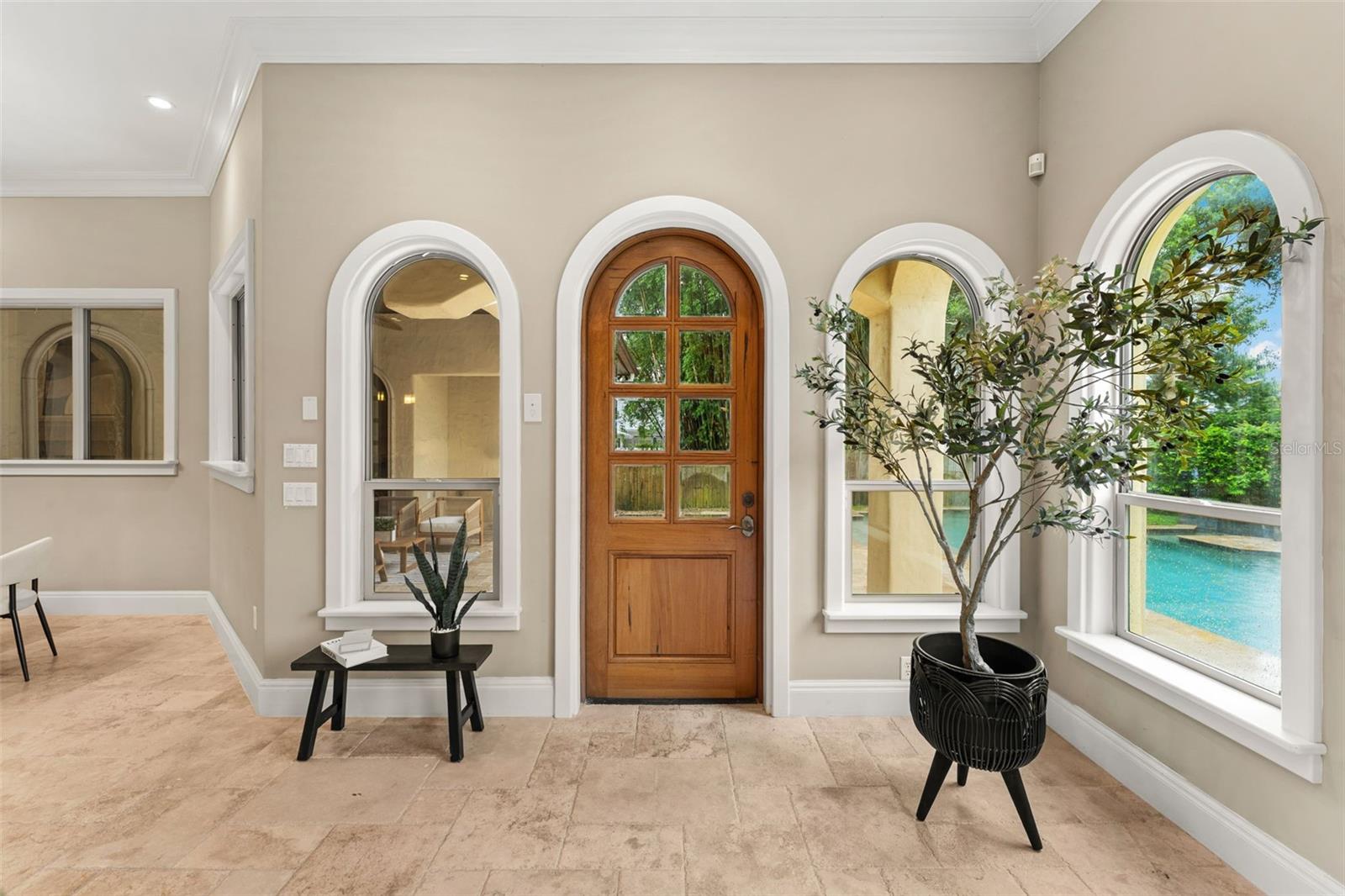 O6426052 Property Photo 23
